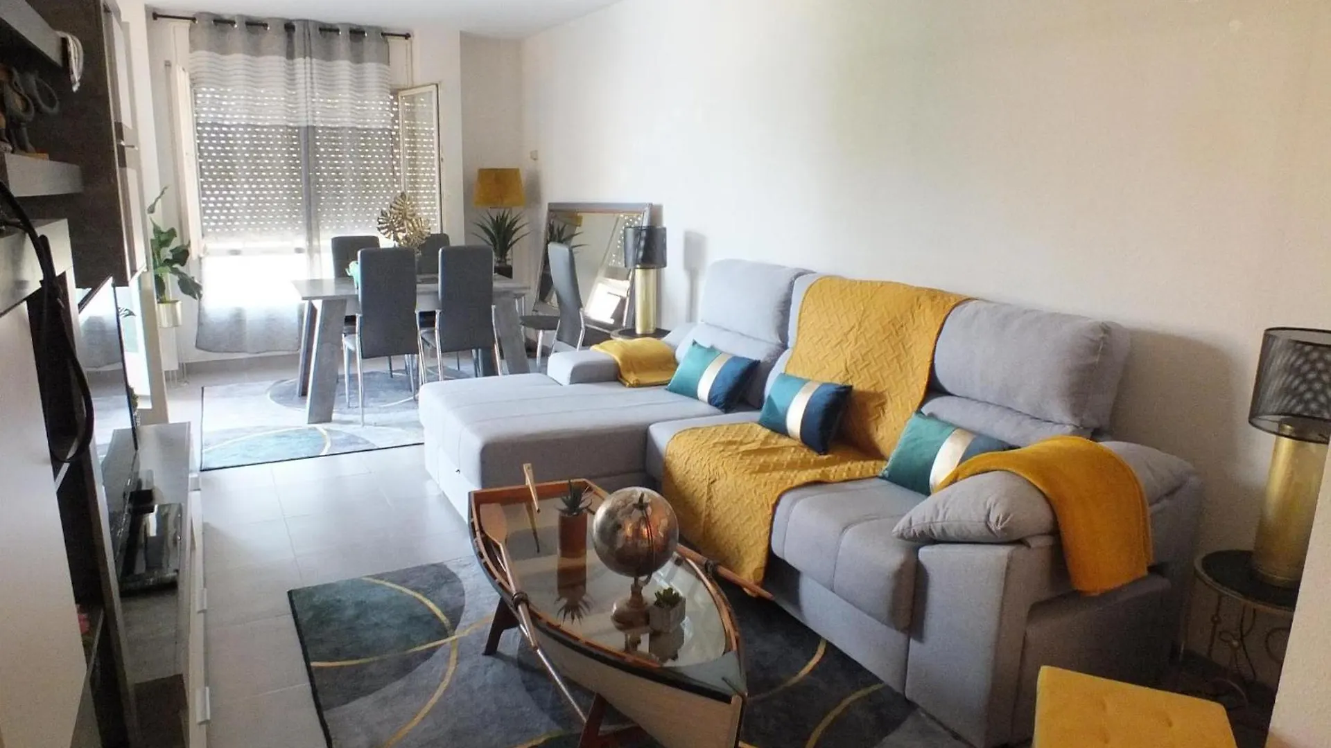 Bonito Apartamento De 2 Habitaciones En Roses Con Estacionamiento, Aire Acondicionado, Cerca Del Centro Y De La Playa - Es-204-46 ספרד